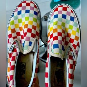 VANS Slip On Rainbow Checkerboard Shoes Women’s Size 9 Mens 7.5